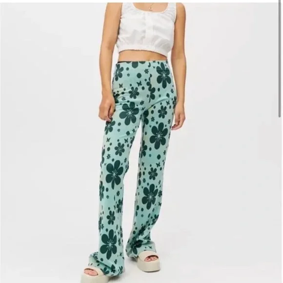 Urban Outfitters Bryn Floral Power Retro Soft Flare Pants Size Large - Picture 3 of 10